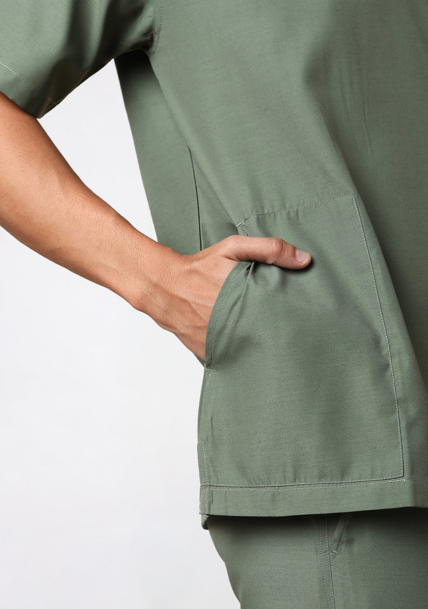 Classic Men's V-Neck Scrub